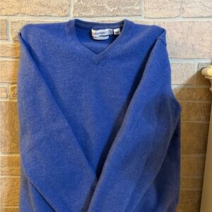 Calvin Klein women’s V-Neck Sweater in Rich Blue